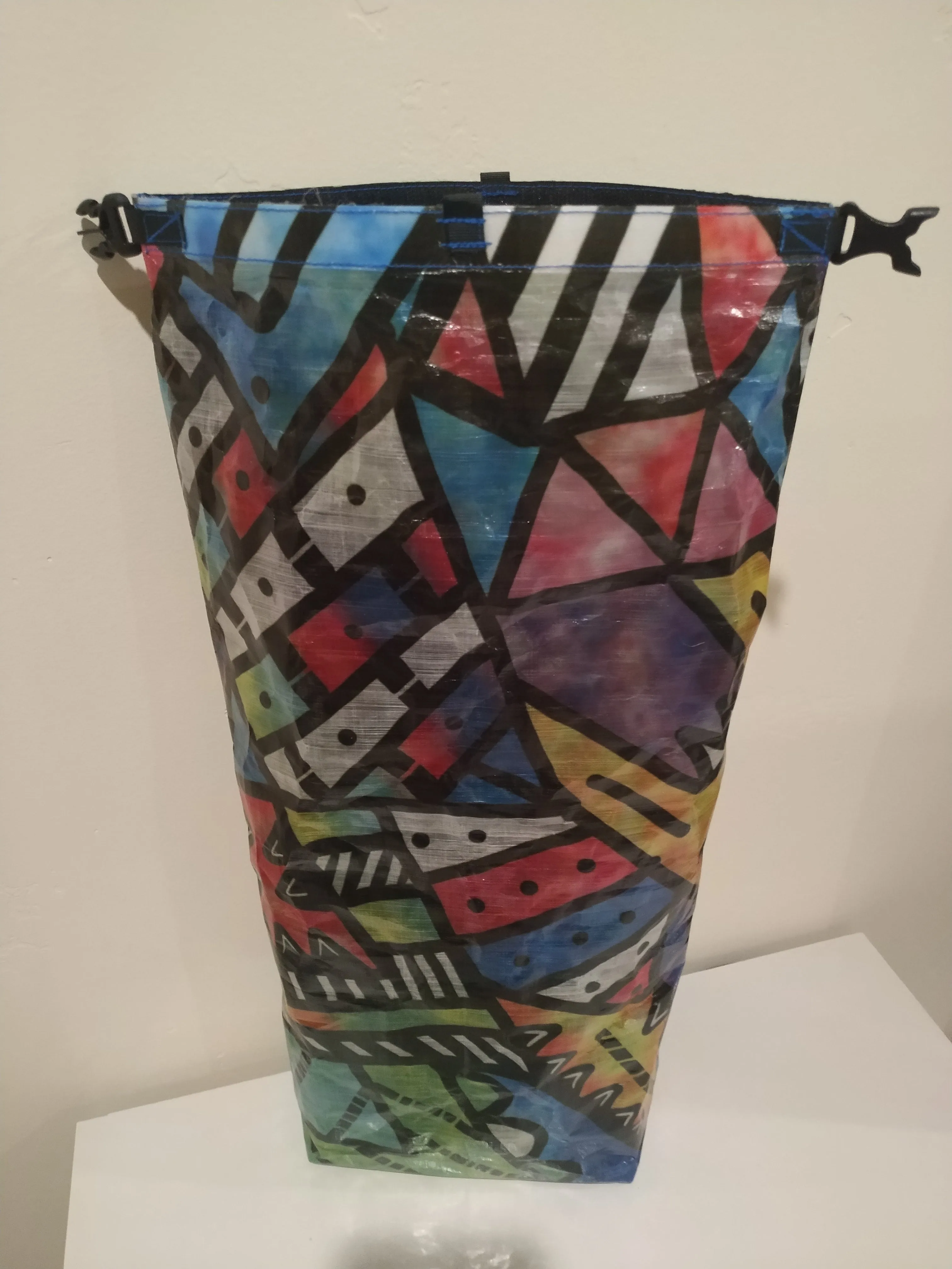 Ultralight Medium Dry Bag - Coloring Book Dyneema