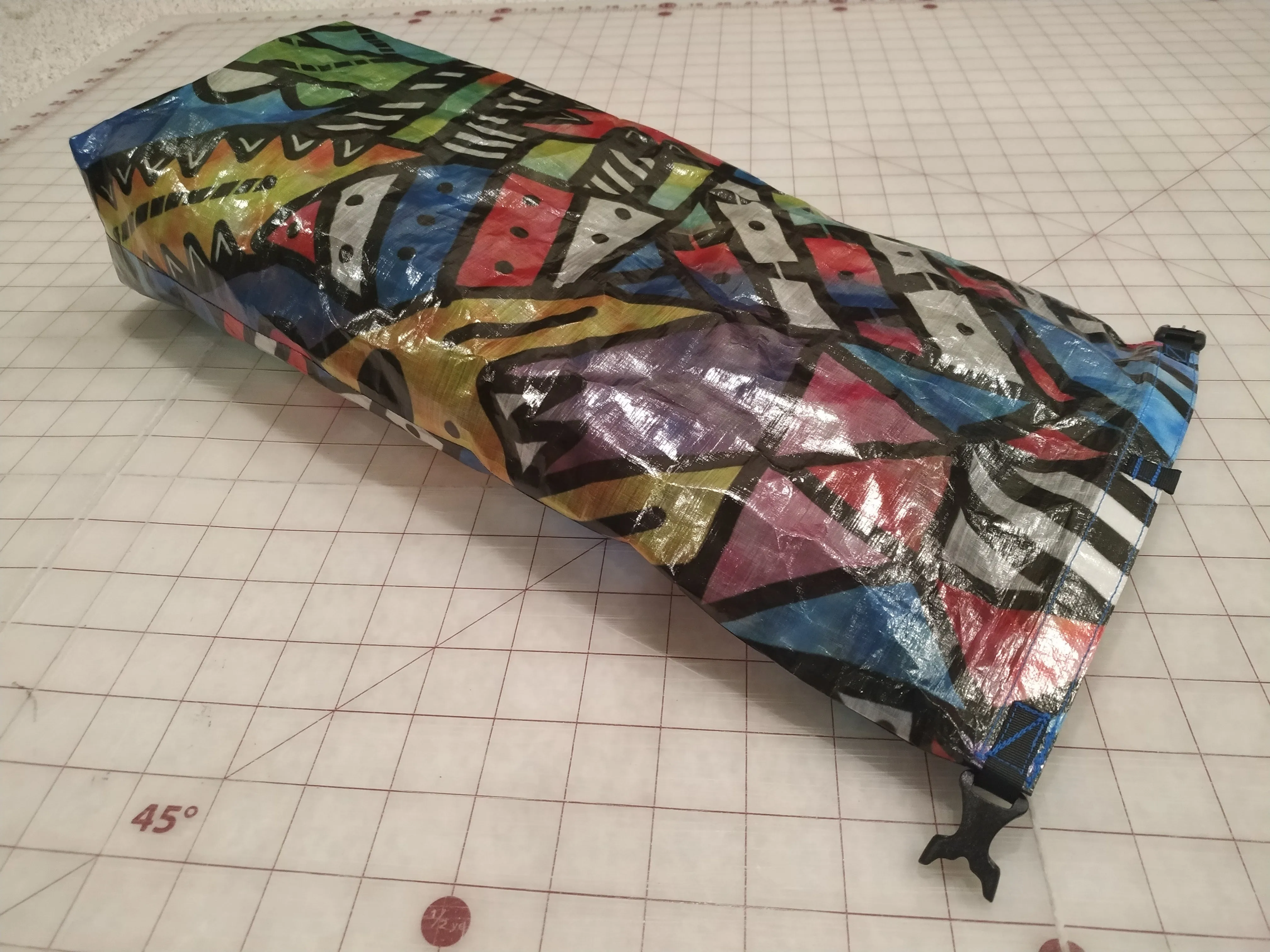 Ultralight Medium Dry Bag - Coloring Book Dyneema
