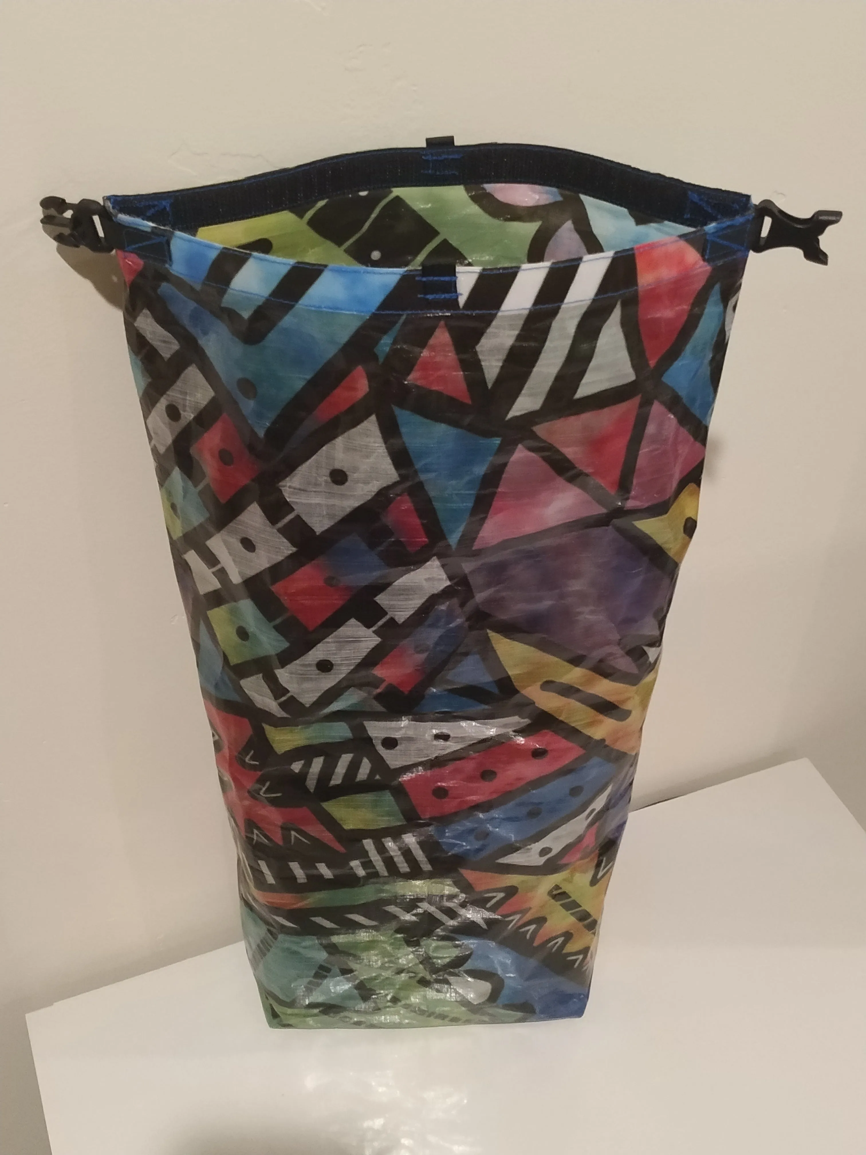 Ultralight Medium Dry Bag - Coloring Book Dyneema