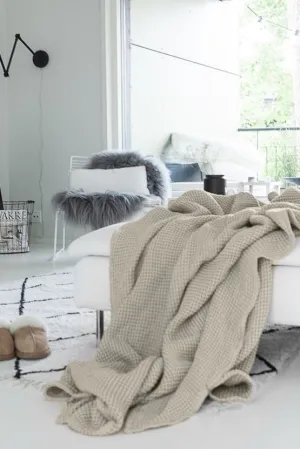 Waffle throw blanket